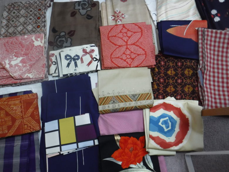 手持ちの着物と帯一式