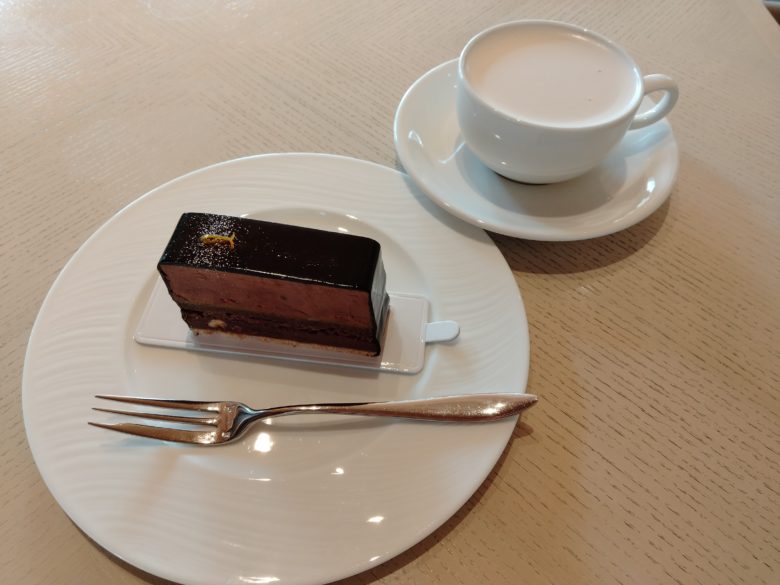 DuParcのショコラオランジュとホットチャイ