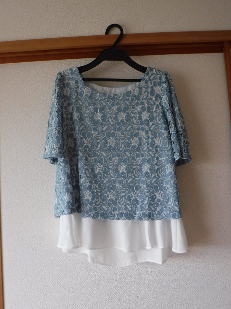 アールカワイイ６月の服　トップス①FRONT