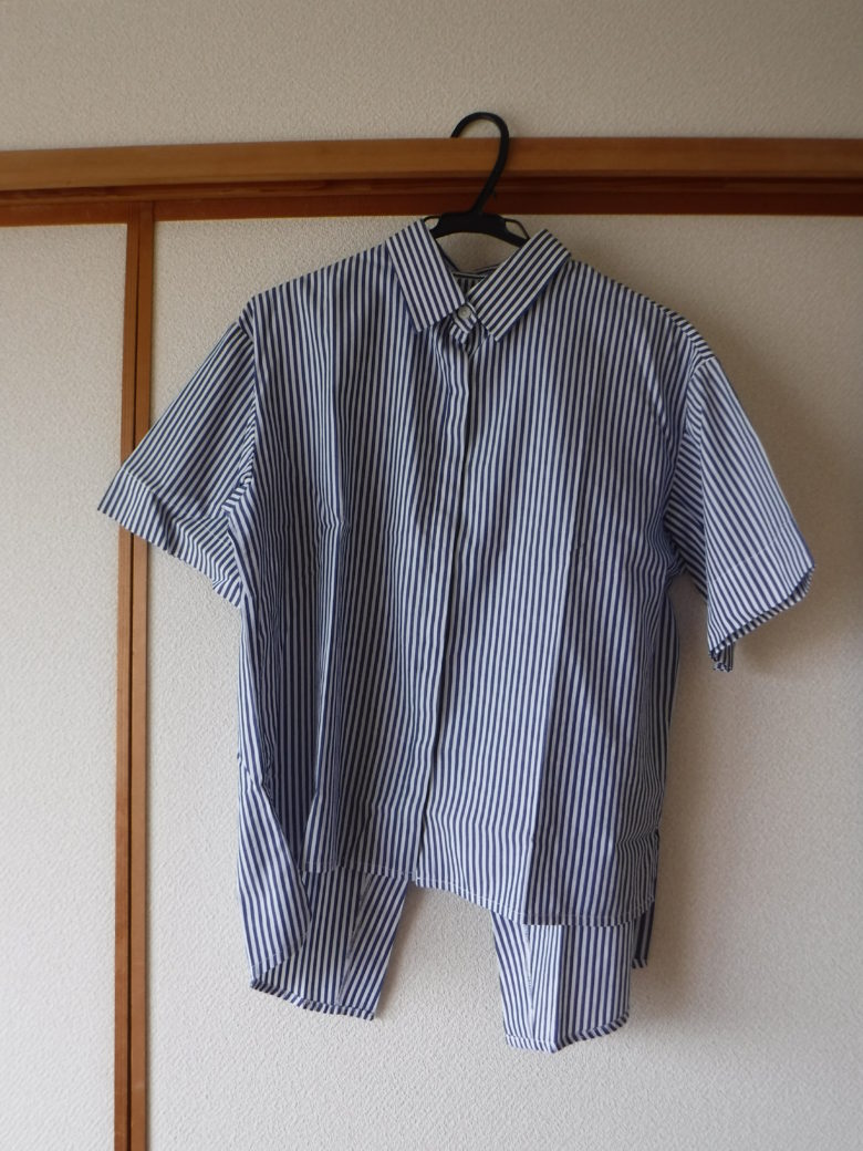 アールカワイイ６月の服　トップス②ＦＲＯＮＴ