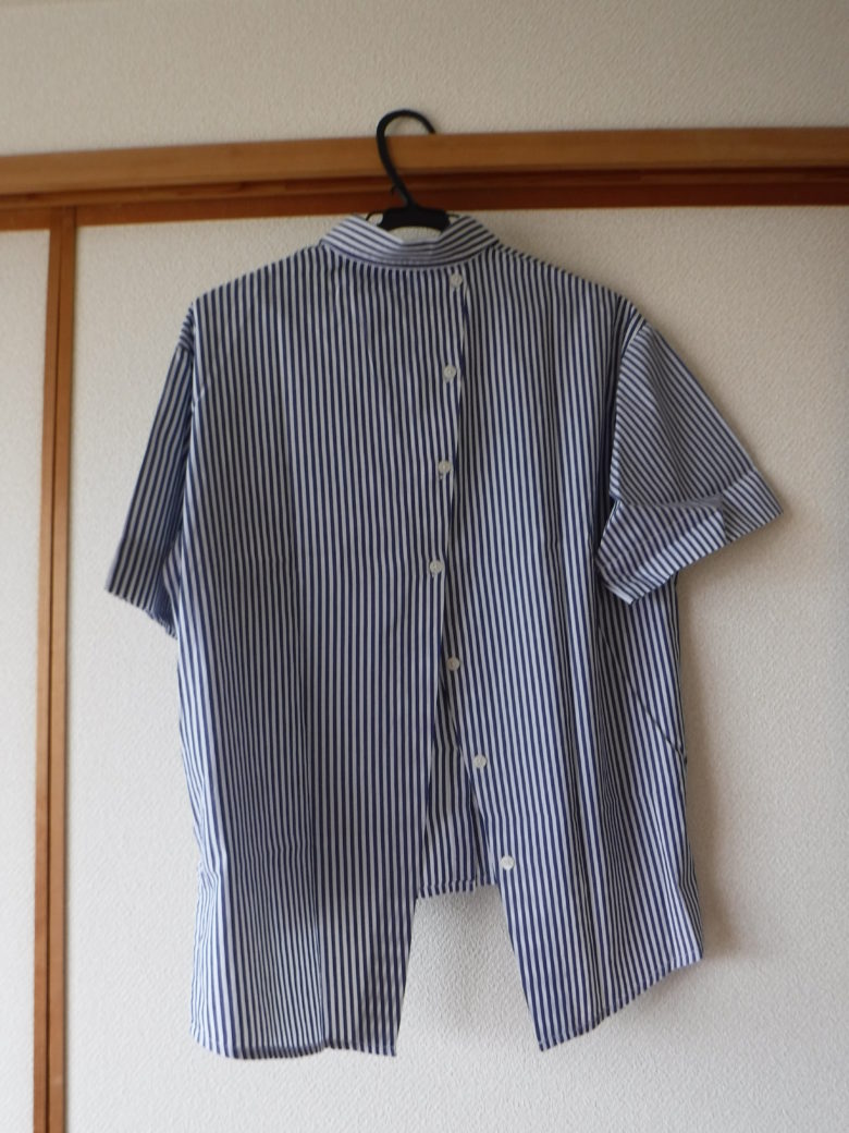 アールカワイイ６月の服　トップス②ＢＡＣＫ