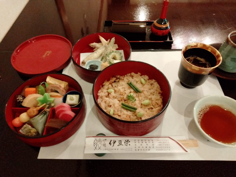 伊豆栄　筍ごはん