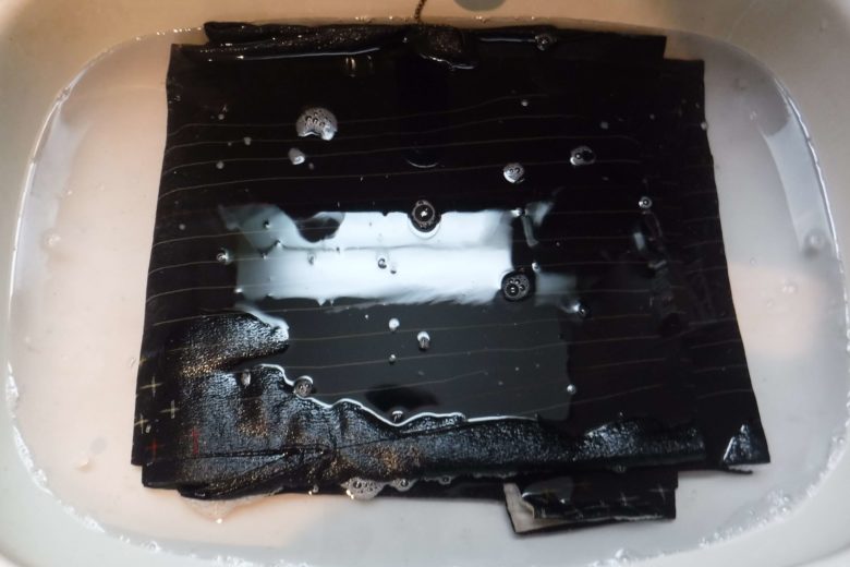 着物水洗い（色落ち）