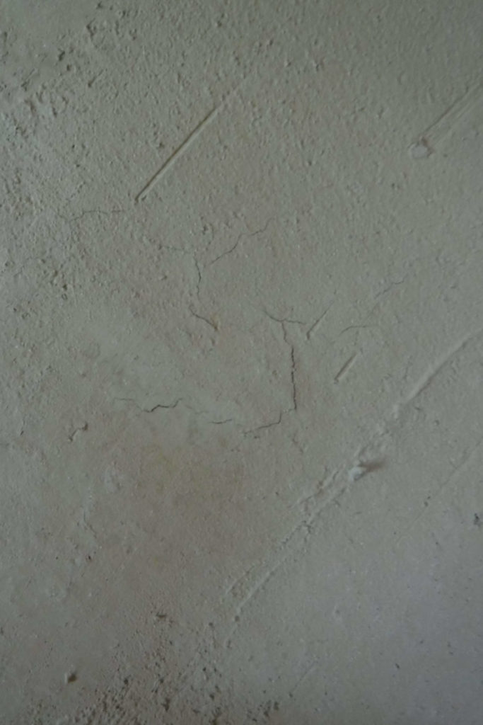 乾燥後のひび割れ