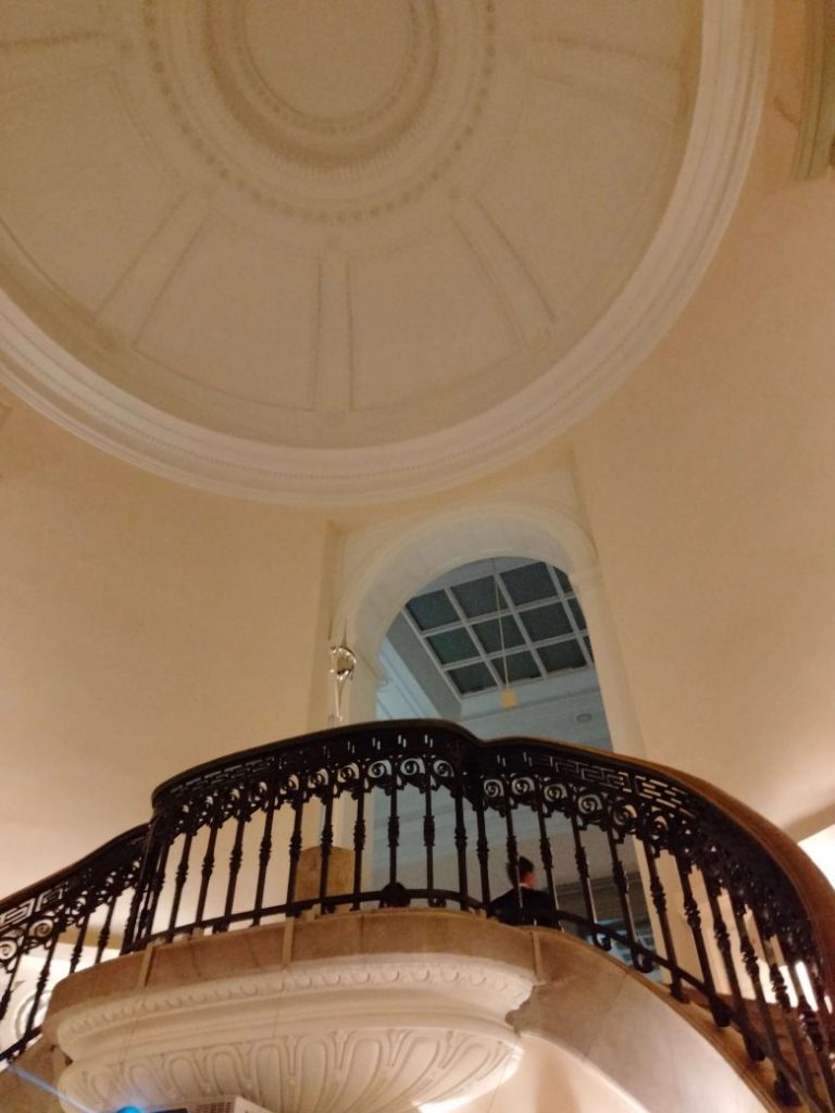 東京国立博物館表慶館　階段と天井